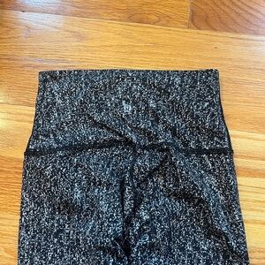 lululemon size 4 Black and White  Leggings